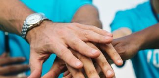 Jak nauczyć się pewności siebie?