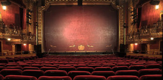 Teatr – jak zachowywać się będąc w teatrze?