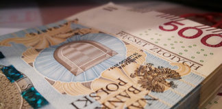 Gdzie najtańszy kredyt gotówkowy? Jak szukać kredytów gotówkowych?