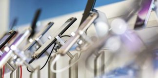 Atrakcyjny smartfon - również cenowo. Przegląd modeli ze średniej półki