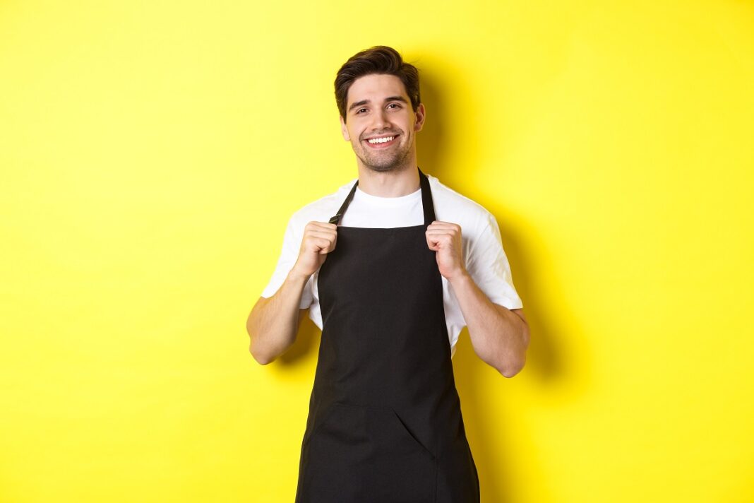 Jakie fartuchy powinni nosić pracownicy gastronomii? Jakie fartuchy powinni nosić pracownicy gastronomii